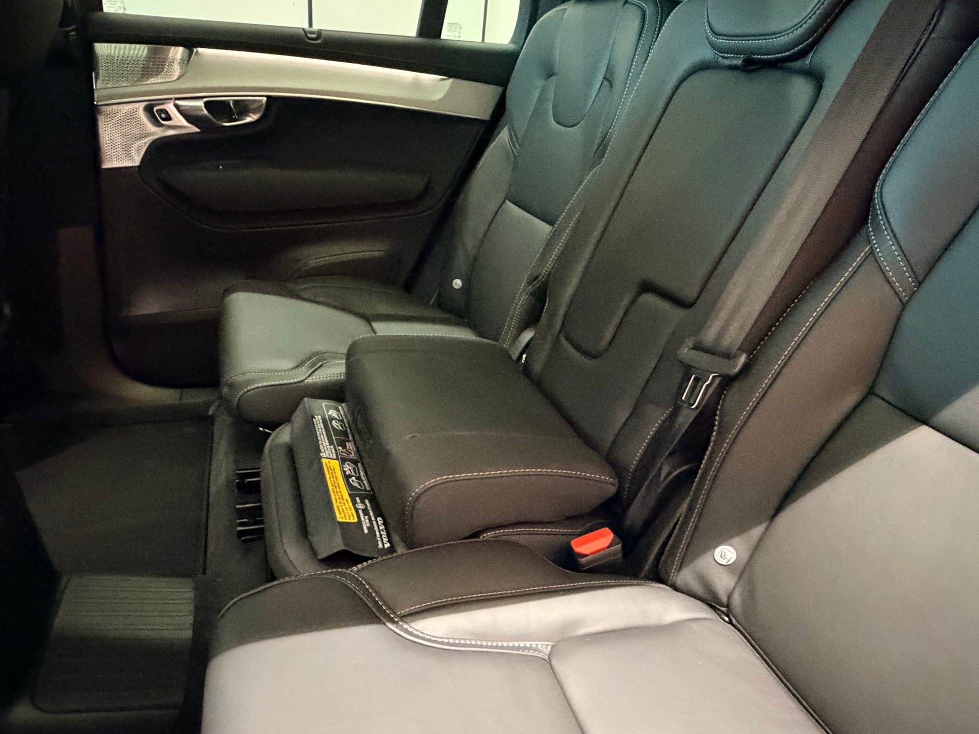 VOLVO XC90 T8 eAWD PluginHybrid Ultra Dark Geartronic-image-21