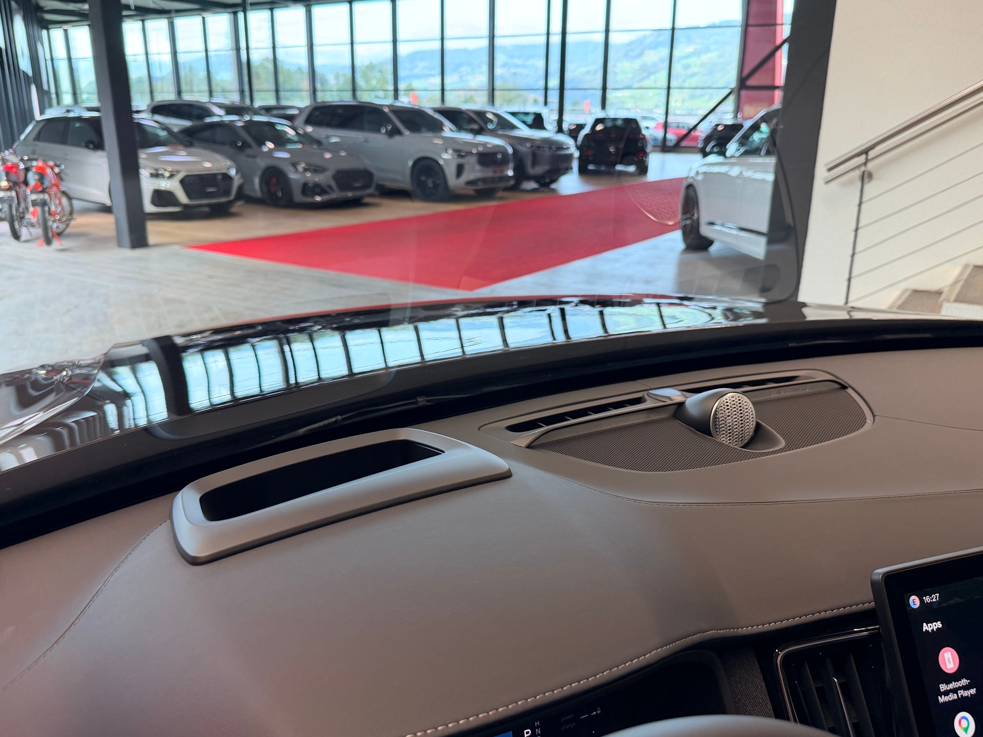 VOLVO XC90 T8 eAWD PluginHybrid Ultra Dark Geartronic-image-29