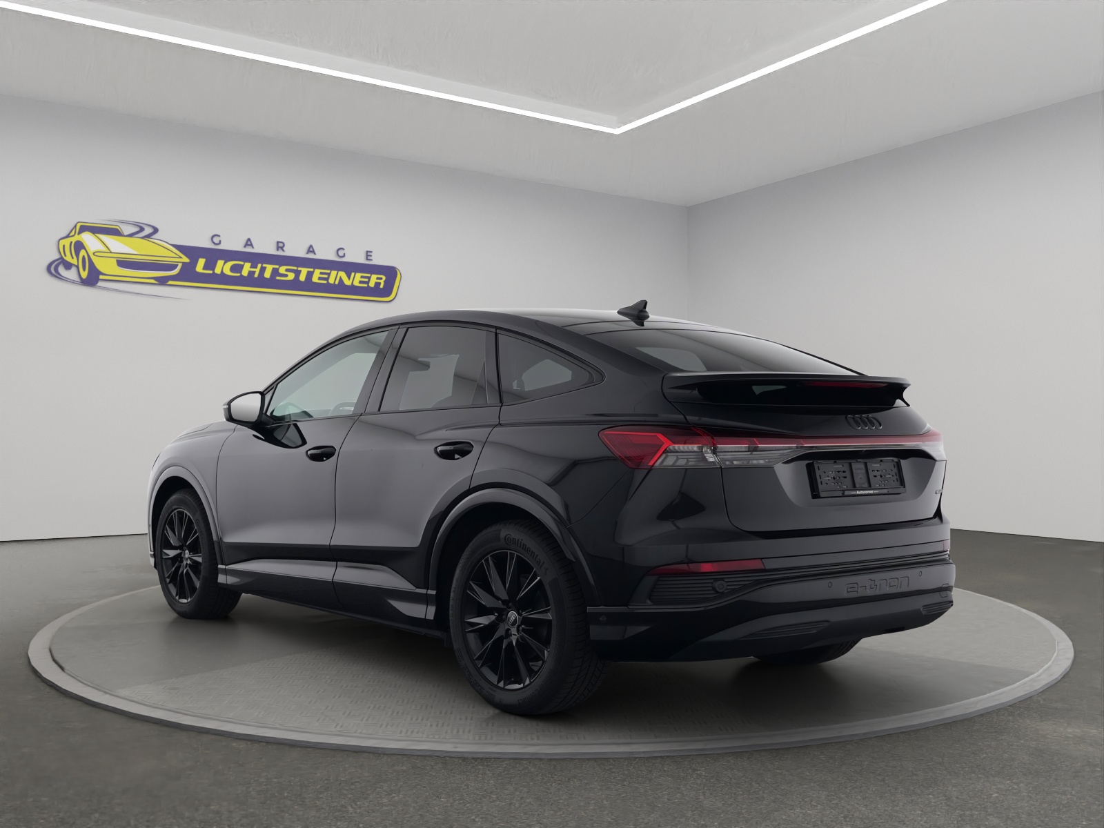 AUDI Q4 Sportback e-tron 50 quattro-showroom-element-3