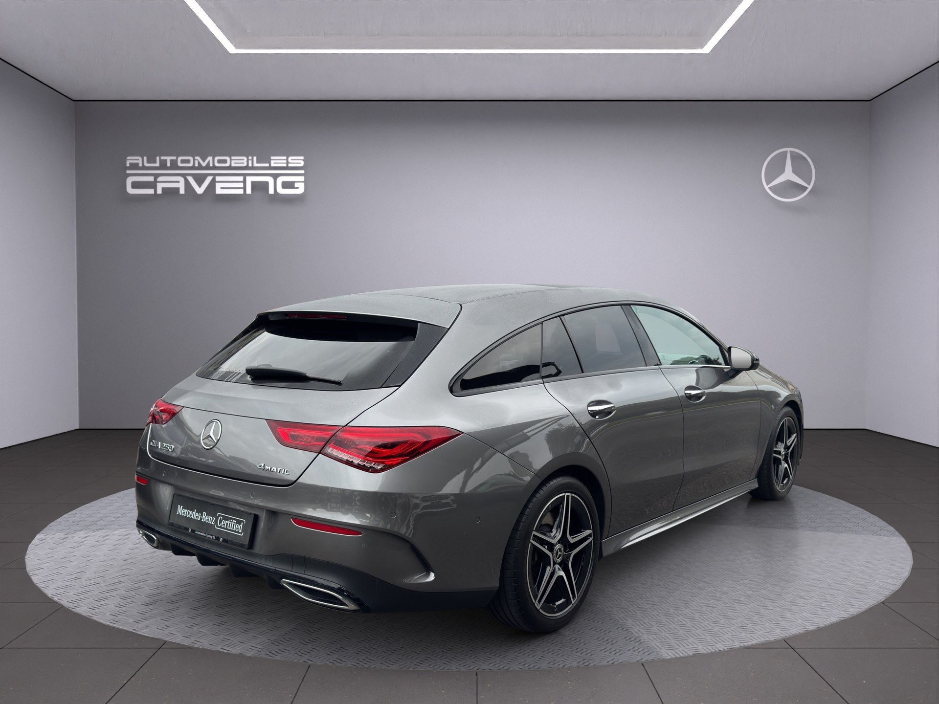 MERCEDES-BENZ CLA Shooting Brake 250 4Matic 7G-DCT AMG Line-image-4