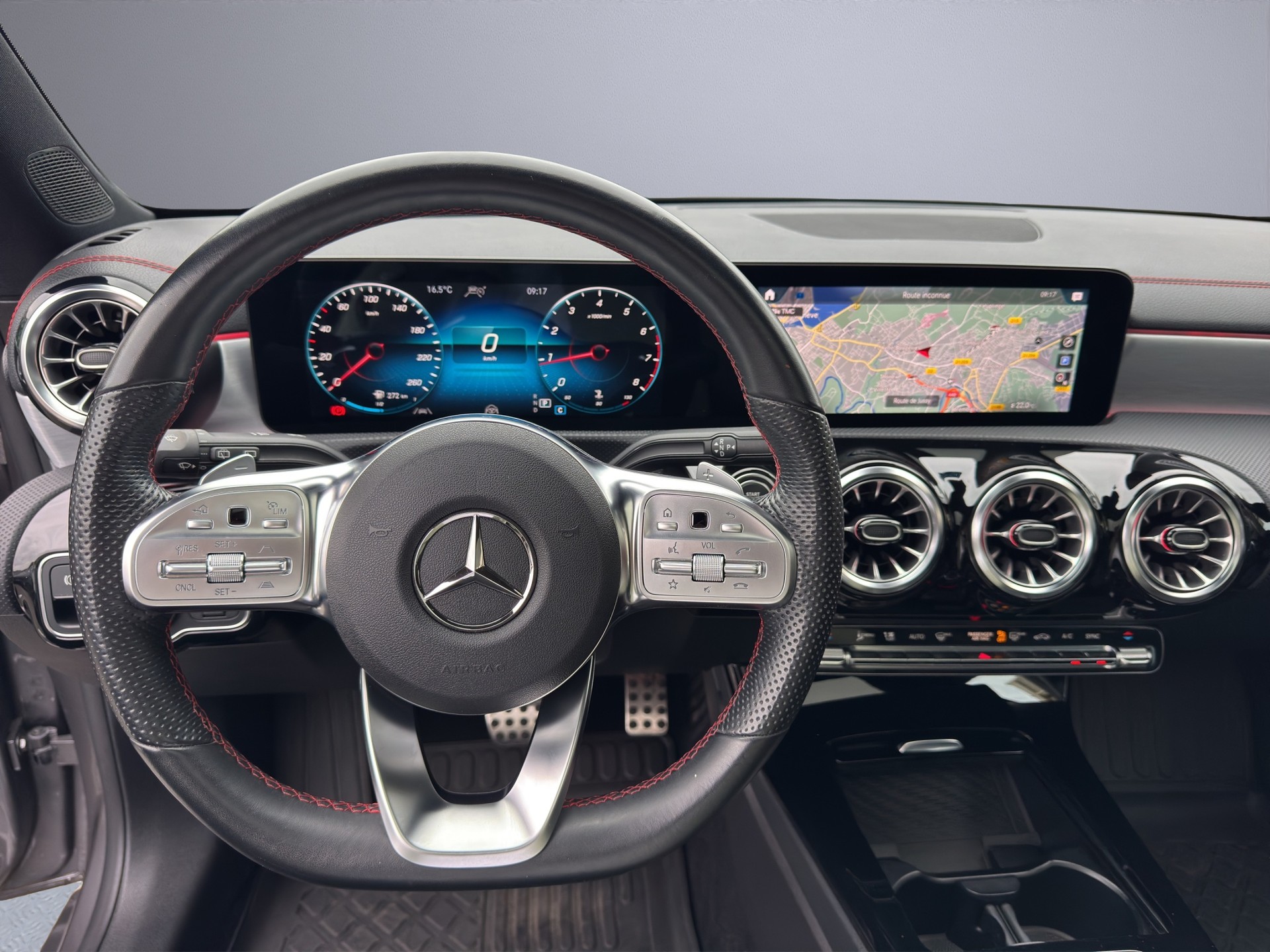 MERCEDES-BENZ CLA Shooting Brake 250 4Matic 7G-DCT AMG Line-image-12