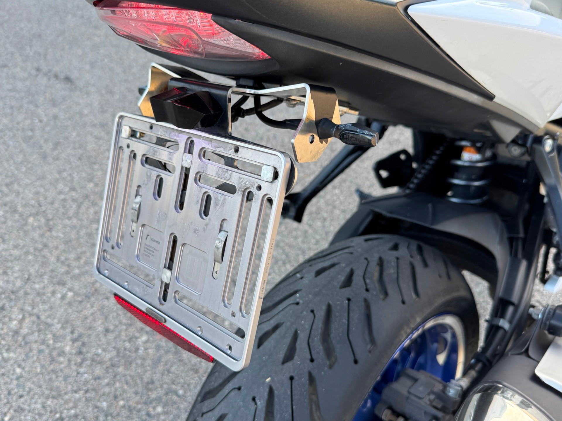 SUZUKI GSX-S 750 ABS-image-9