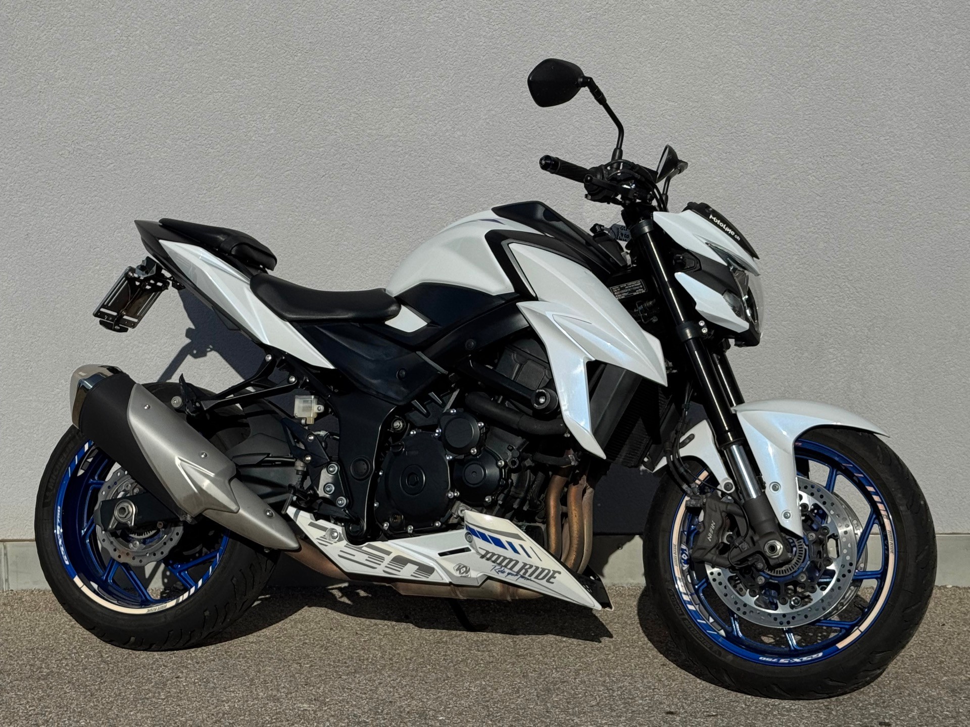 SUZUKI GSX-S 750 ABS-image-1