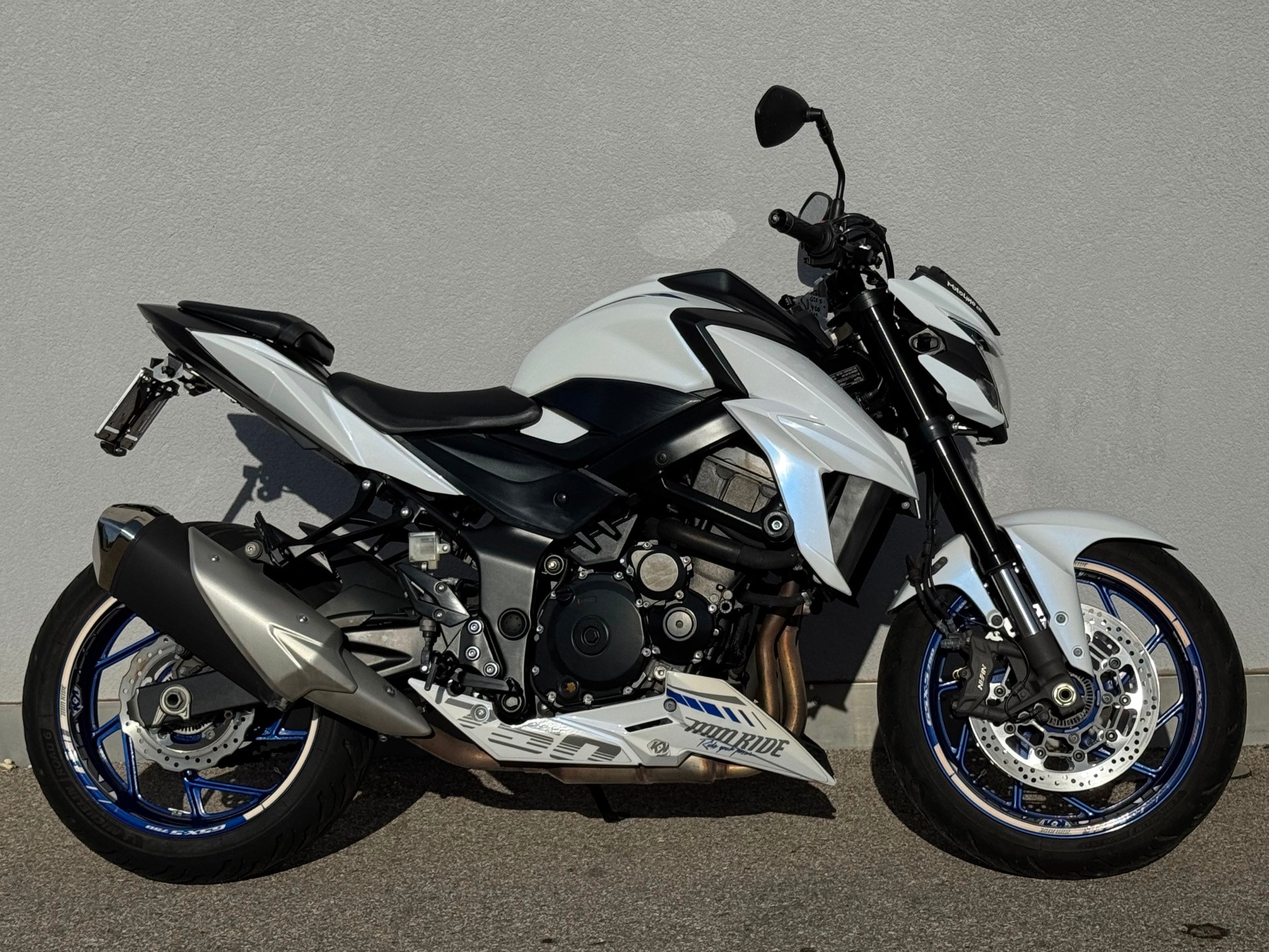 SUZUKI GSX-S 750 ABS-image-0