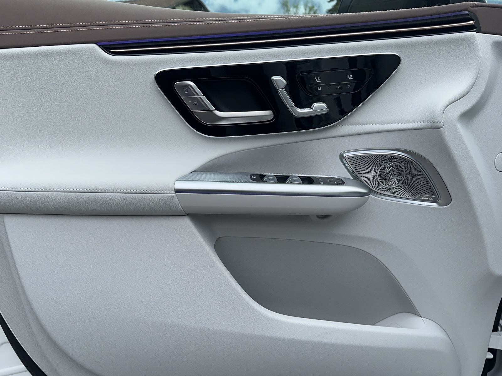 MERCEDES-BENZ EQE SUV 500 4 M Exe. Ed.-image-12
