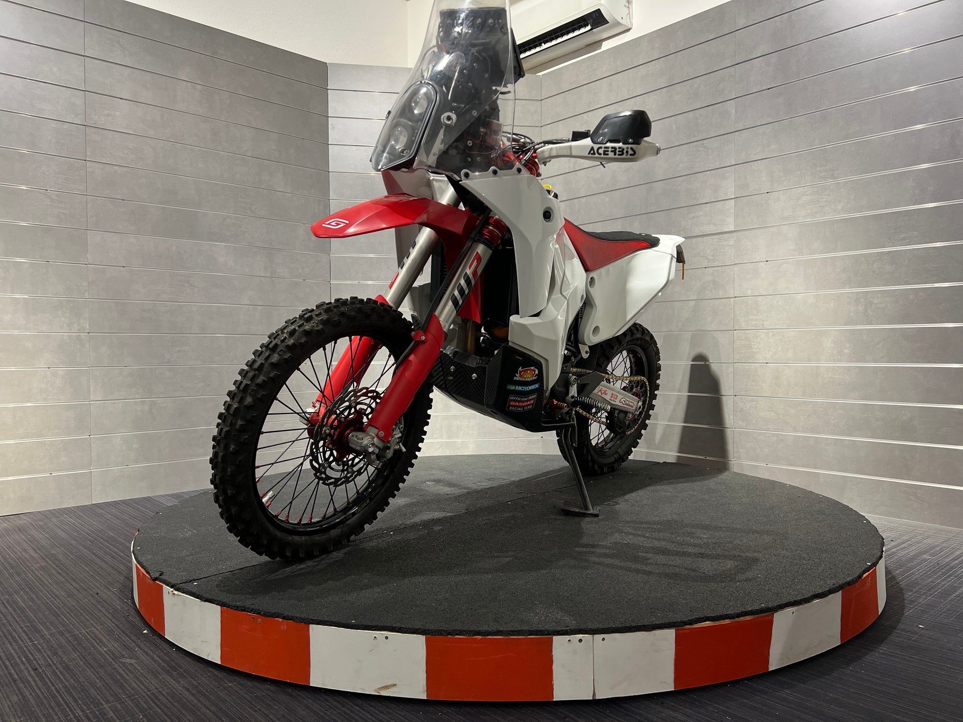 KTM 690 Rally-image-0