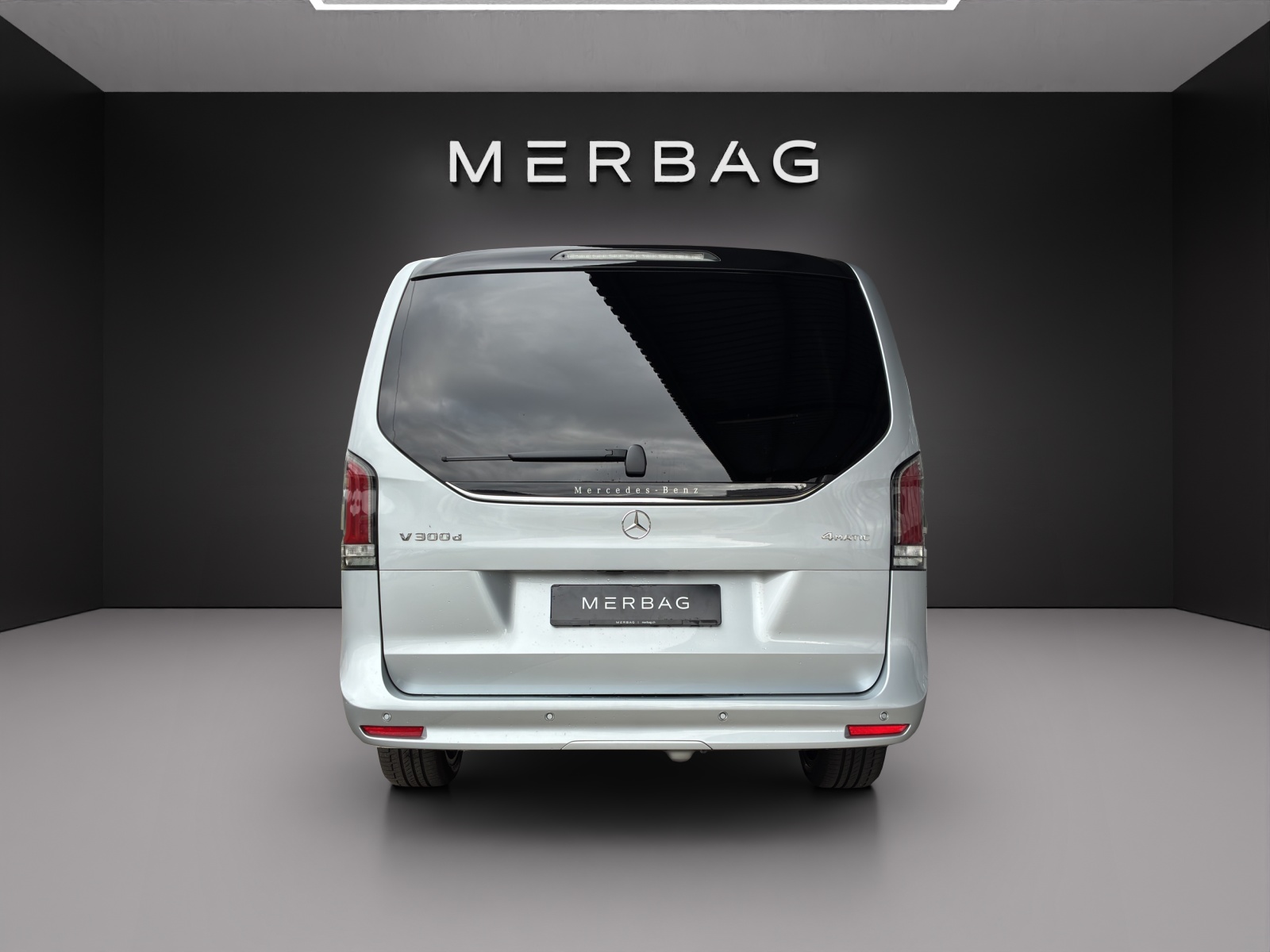 MERCEDES-BENZ V 300 d lang Avantgarde 4Matic 9G-Tronic-image-4