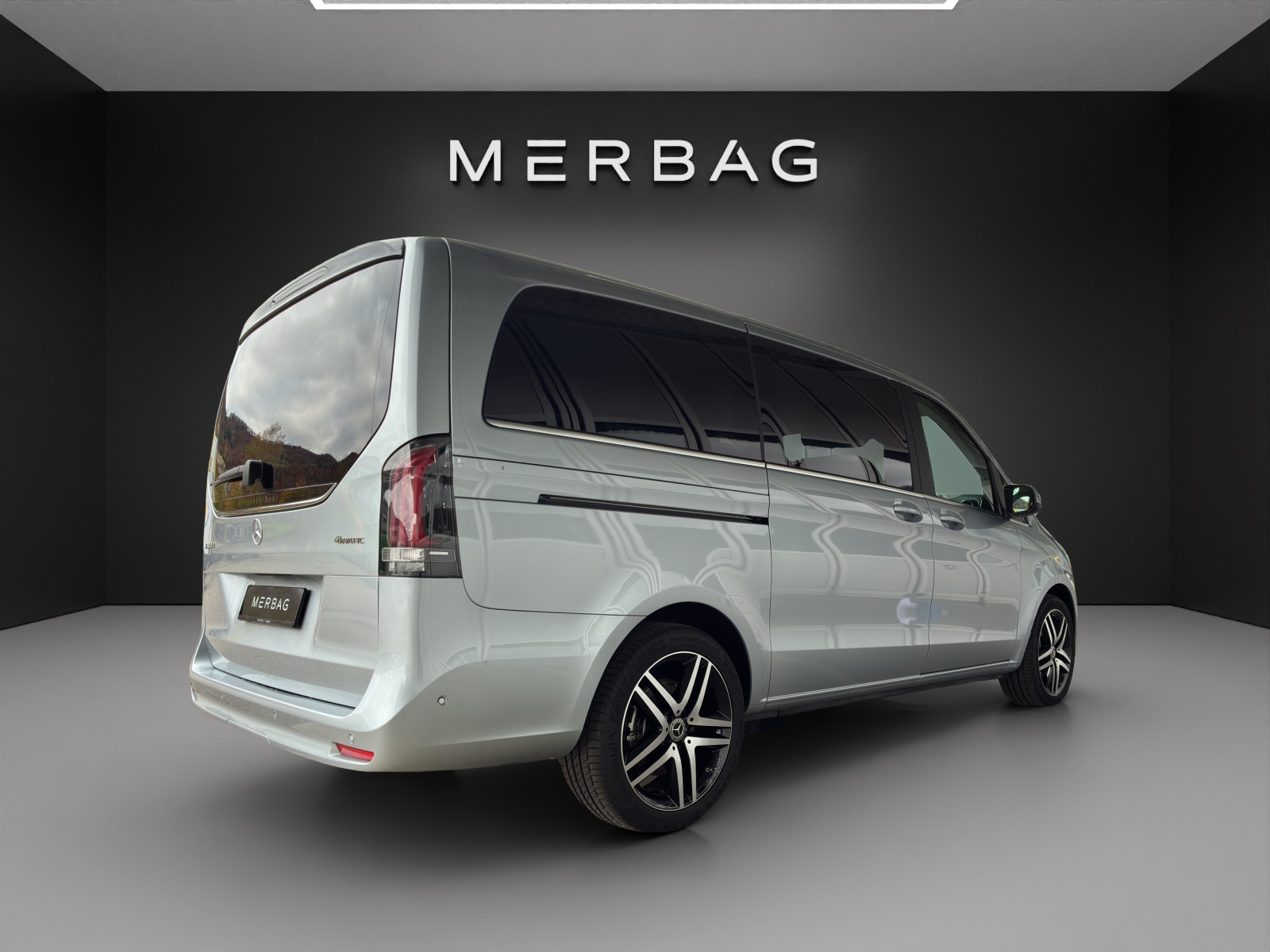 MERCEDES-BENZ V 300 d lang Avantgarde 4Matic 9G-Tronic-image-5