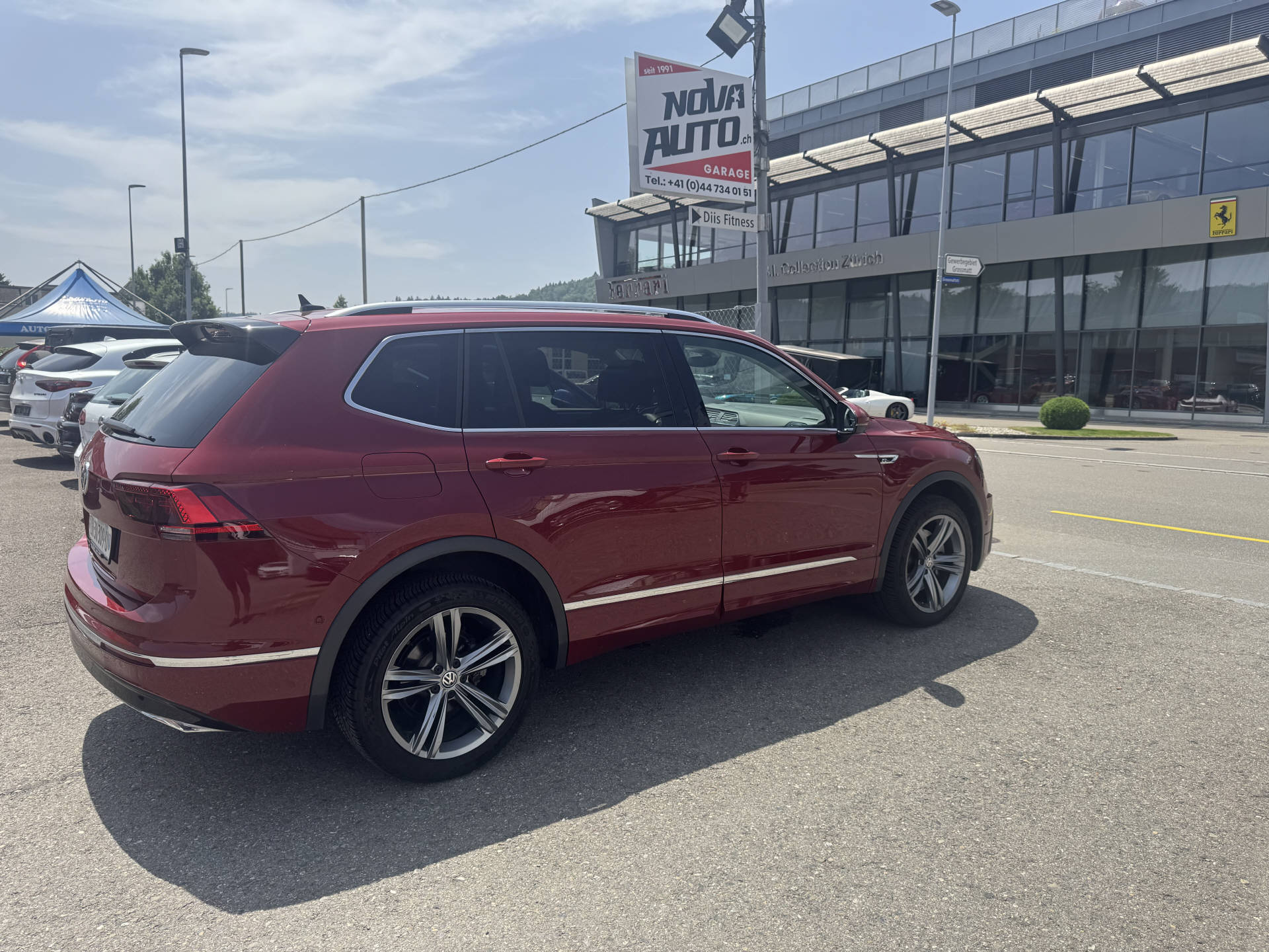 VW Tiguan Allspace 2.0 TDI SCR-Highline DSG R-Line 4-Motion 7-Ledersitz-image-3