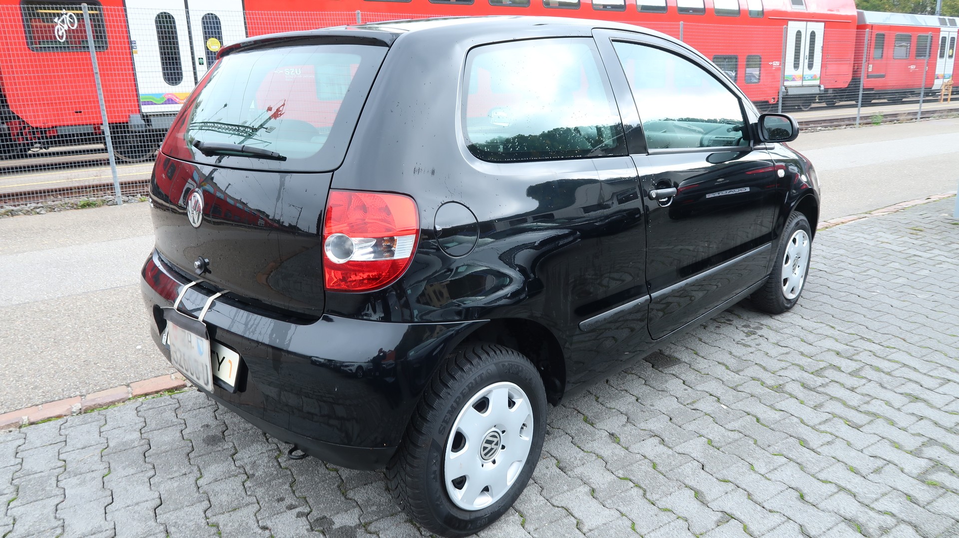 VW Fox 1.2-showroom-element-3