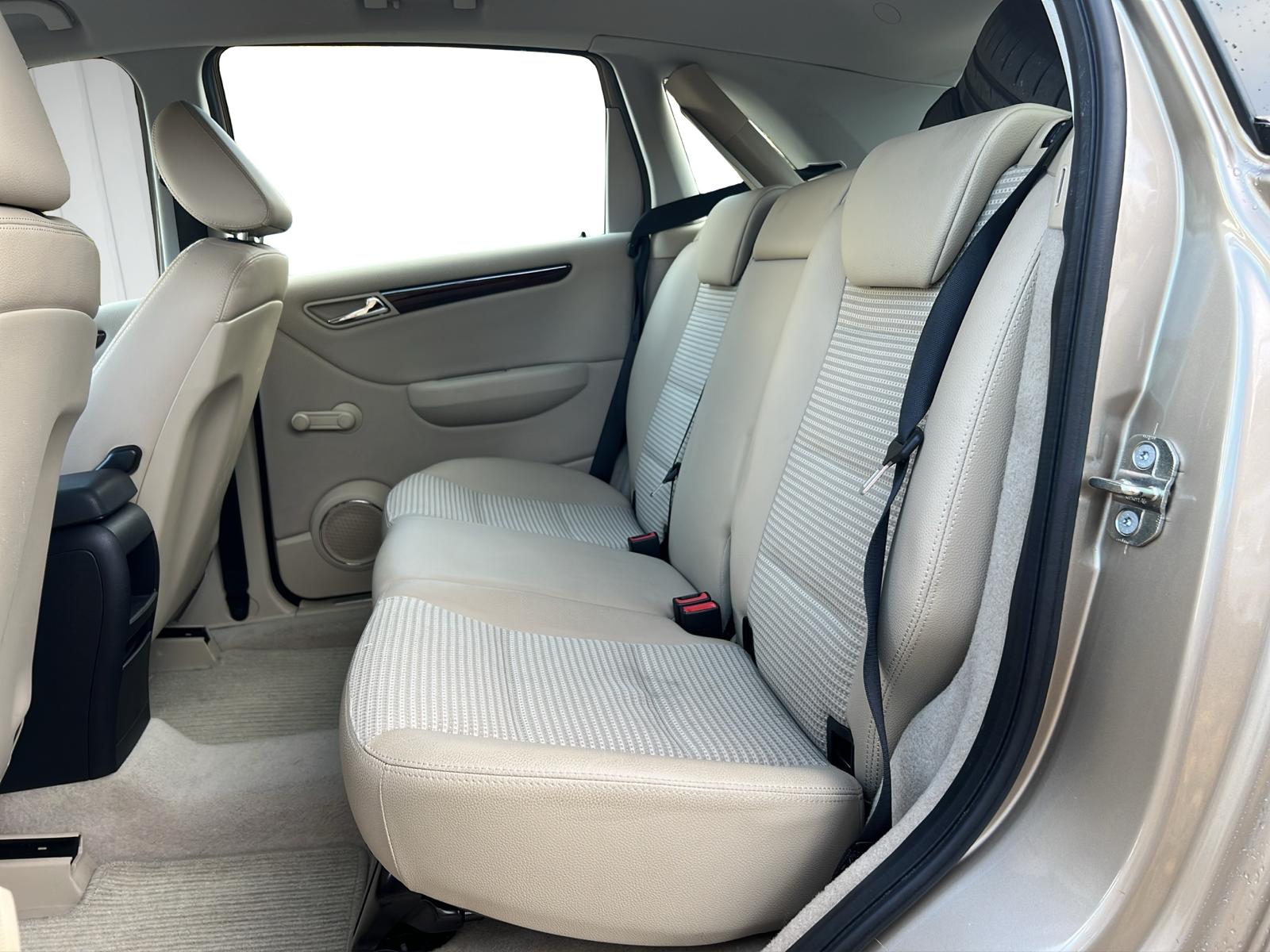 MERCEDES-BENZ B 200 T-image-11