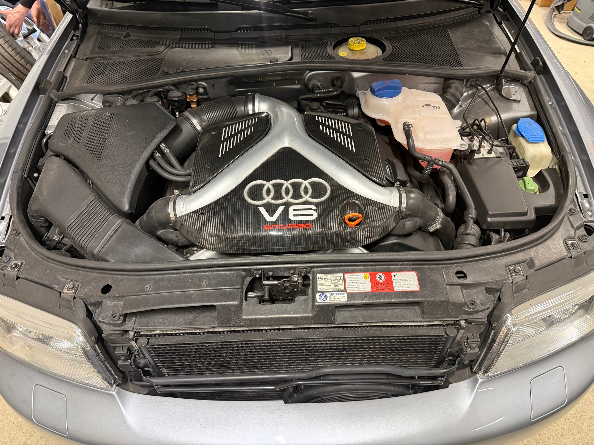 AUDI RS4 Avant quattro-image-5