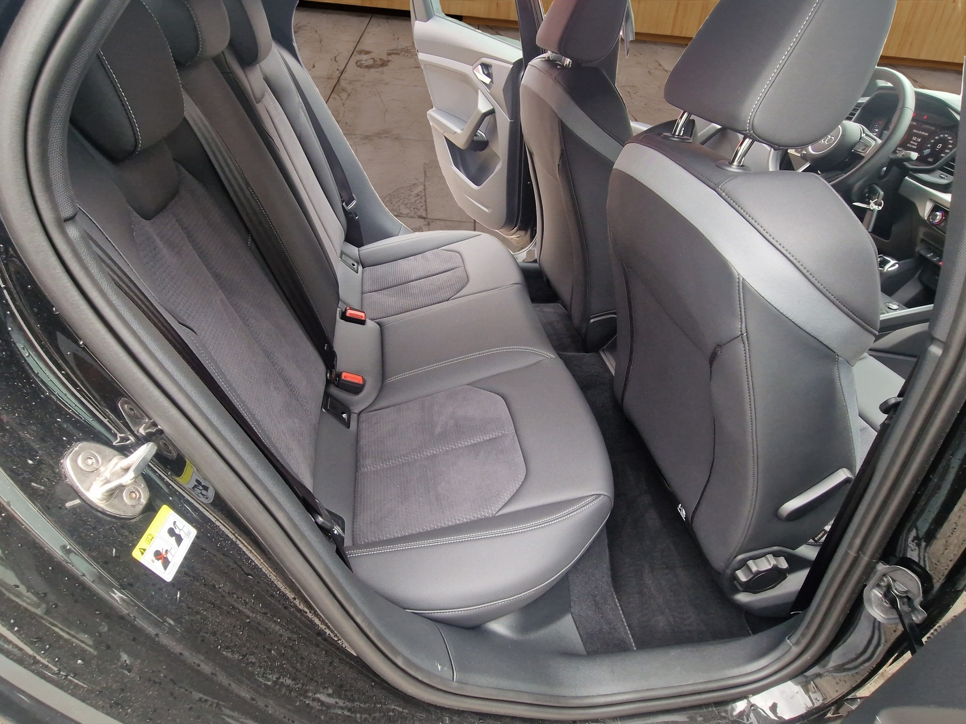 AUDI A1 Sportback 35 TFSI S-tronic-image-14