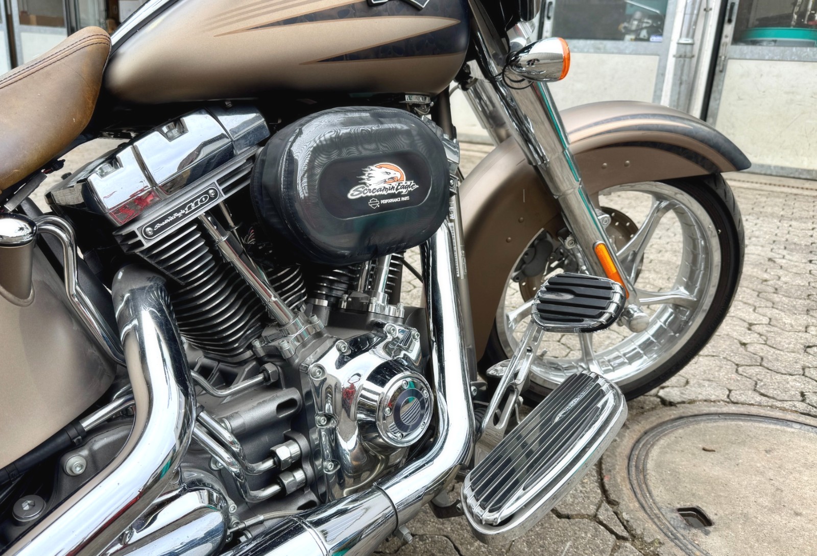 HARLEY-DAVIDSON Harley-Davidson CVO Softail Convertible FLSTSE, 2012, 6’600 km, Jekill & Hyde eingetragen-image-5