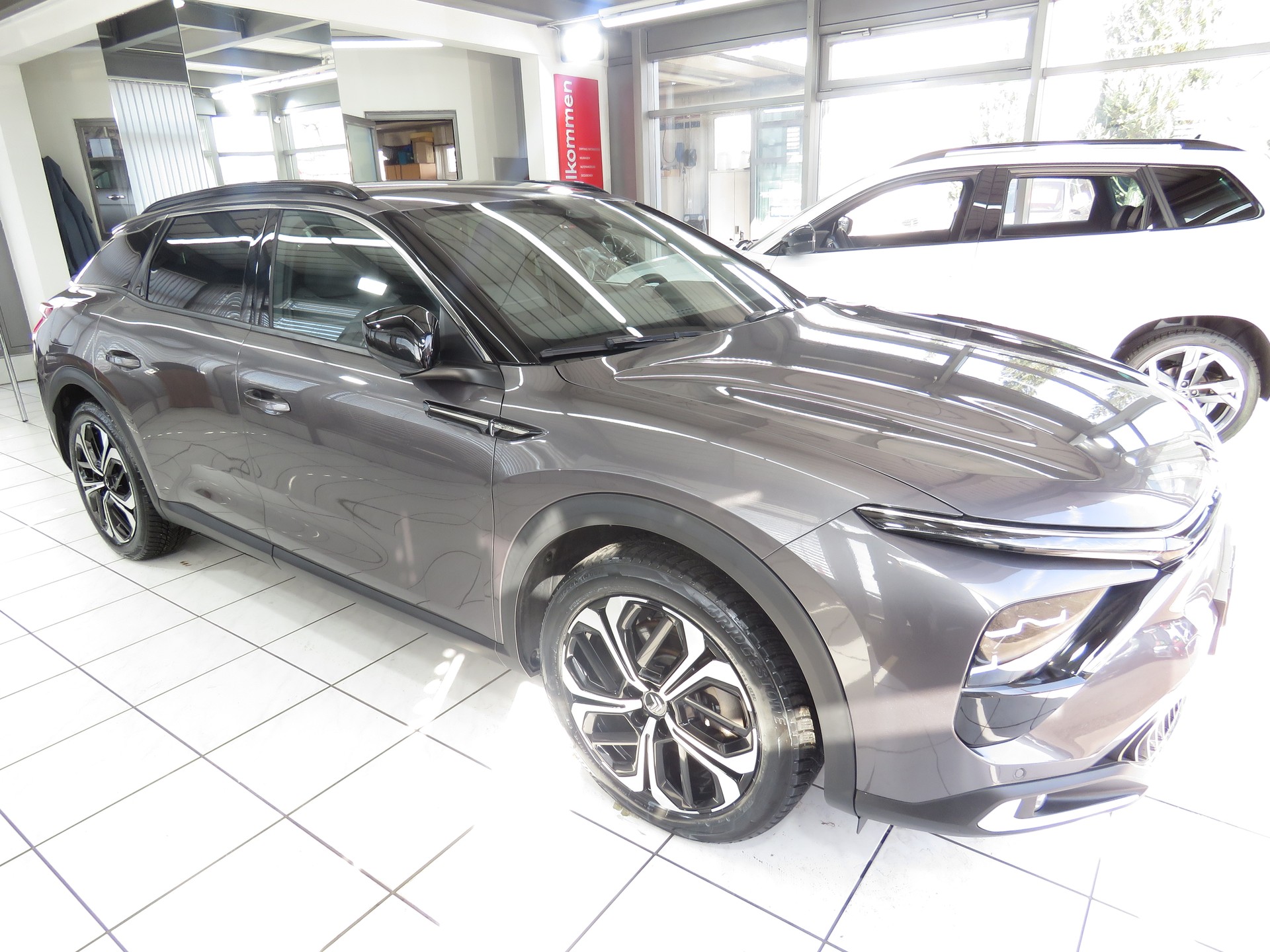 CITROEN C5 X 1.6i PHEV Shine e-EAT8 (Automat)-showroom-element-2