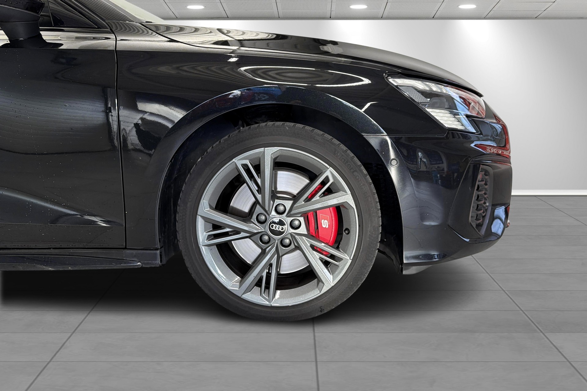 AUDI S3 Sportback 2.0 TFSI quattro S-tronic-showroom-element-3