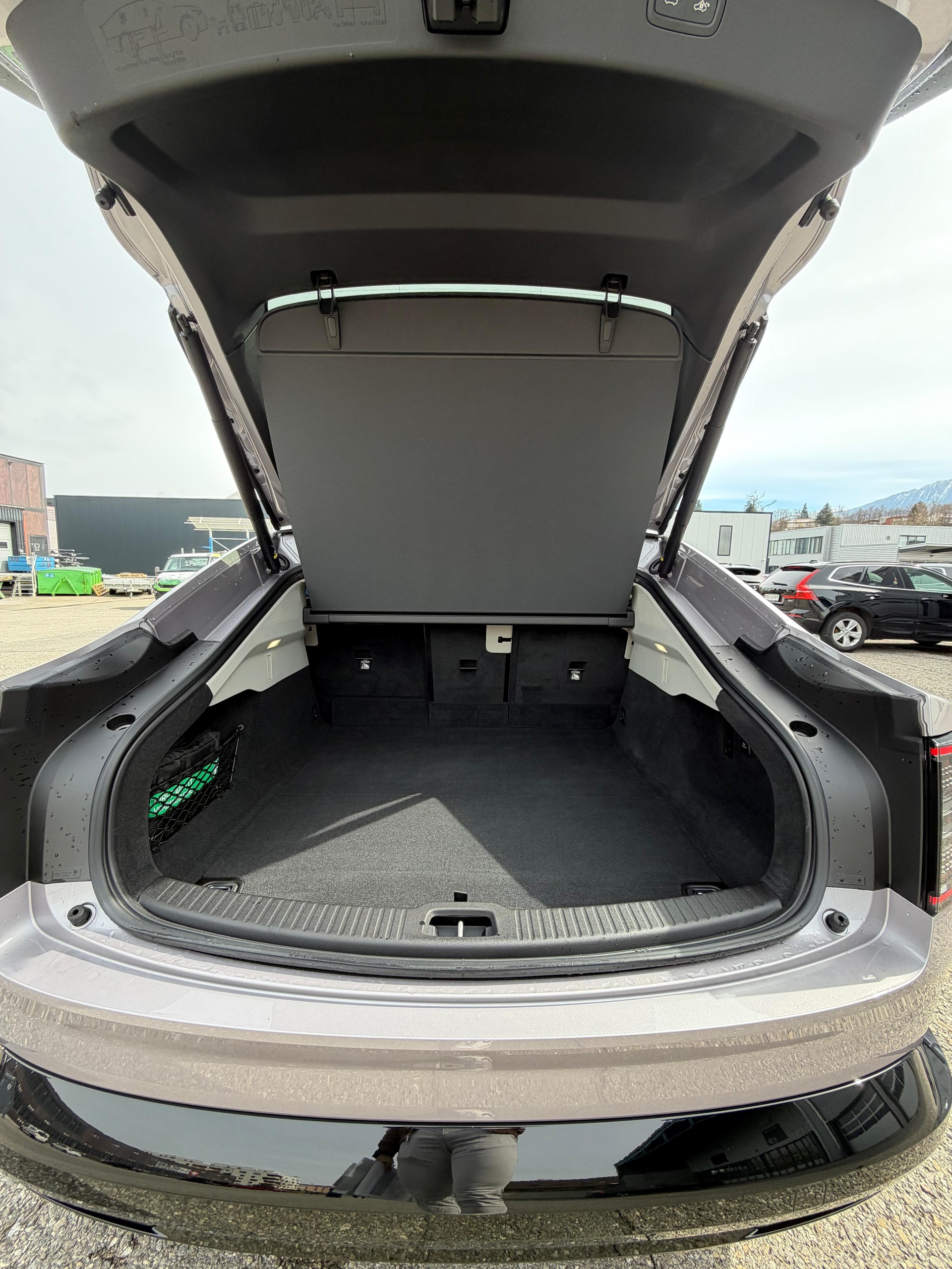 VOLVO ES90 Ultra-image-15