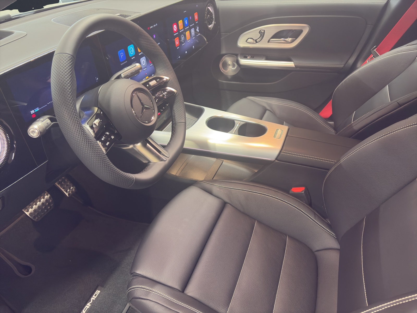 MERCEDES-BENZ CLA 220 4M-image-8