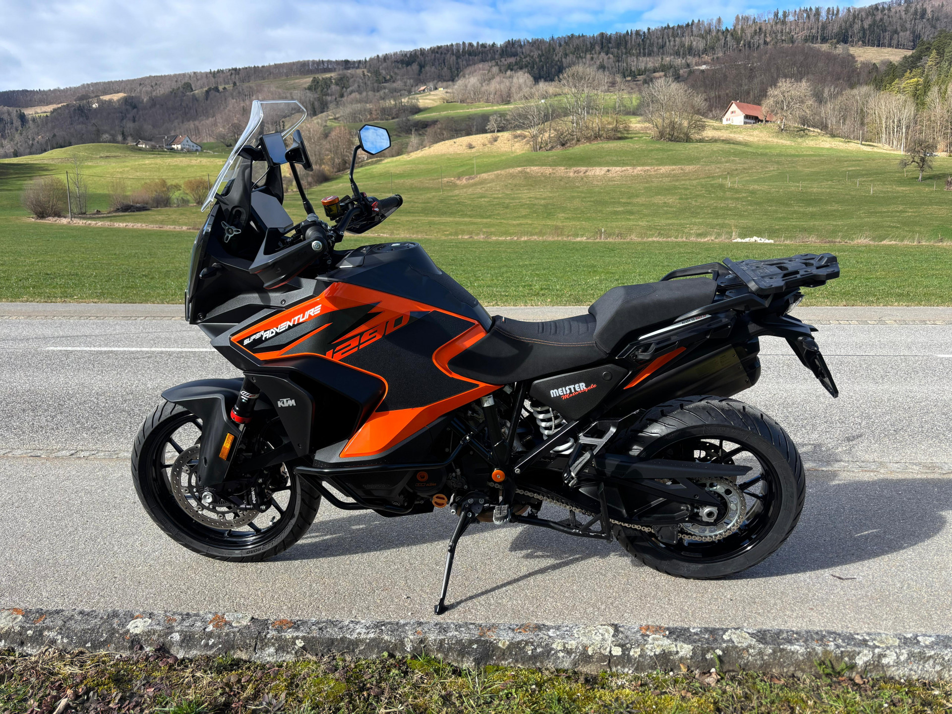 KTM 1290 Super Adventure S-image-1