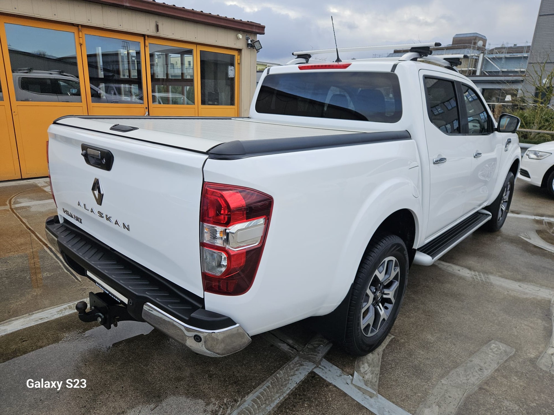 RENAULT Alaskan Doppel Cabin TwinTurbo dCi190 4WD Intens A-showroom-element-3