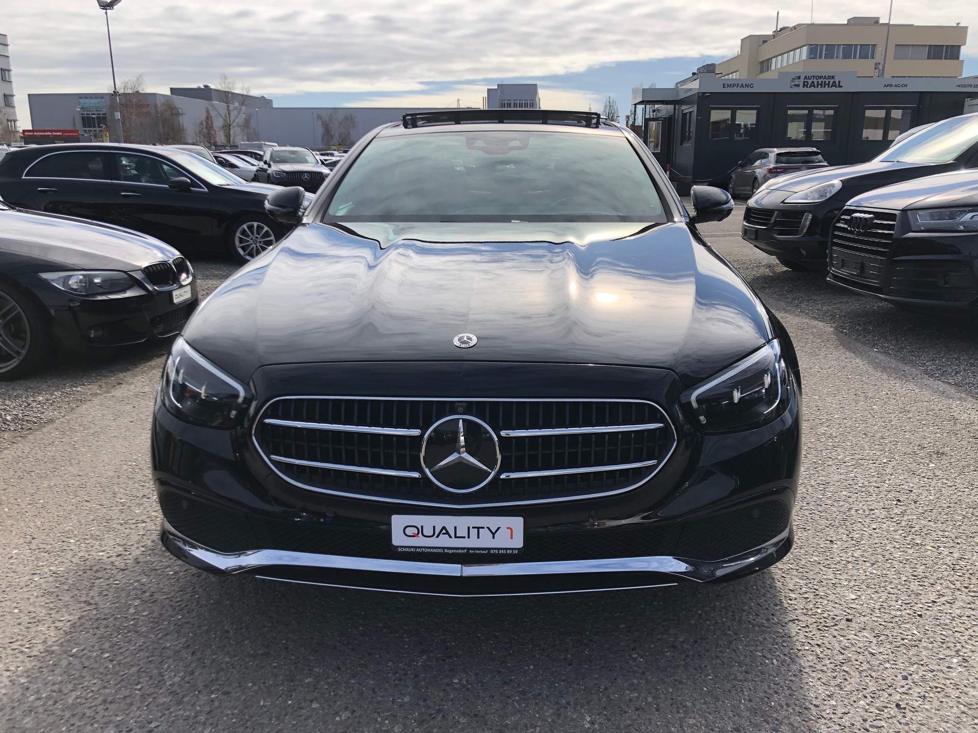MERCEDES-BENZ E 200 4Matic Avantgarde 9G-Tronic-showroom-element-1