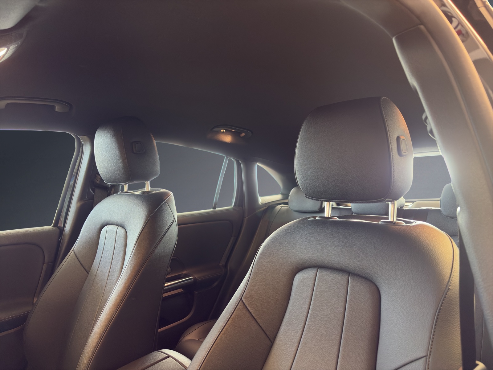 MERCEDES-BENZ EQA 250-image-7