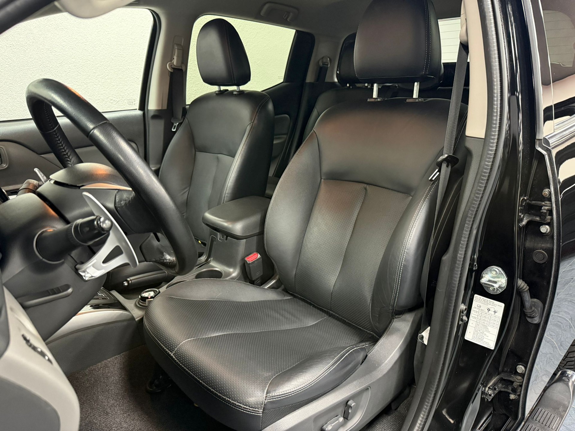 FIAT Fullback LX 2.4 MJ DC Swiss 4WD A-image-13