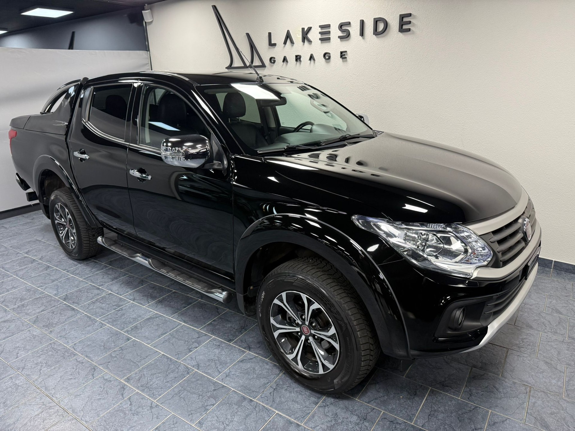 FIAT Fullback LX 2.4 MJ DC Swiss 4WD A-showroom-element-2