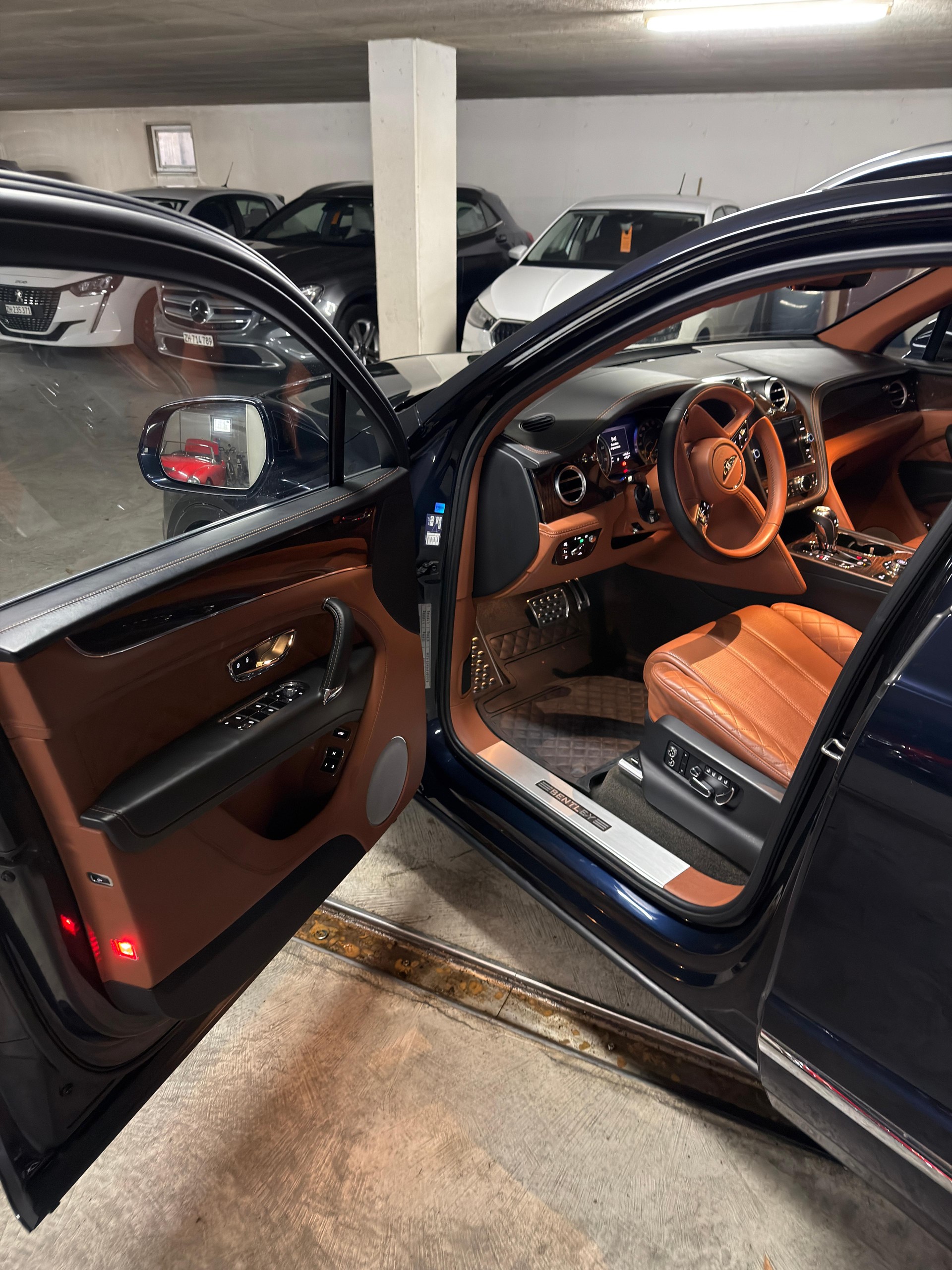 BENTLEY Bentayga W12 Vollaustattung-image-5