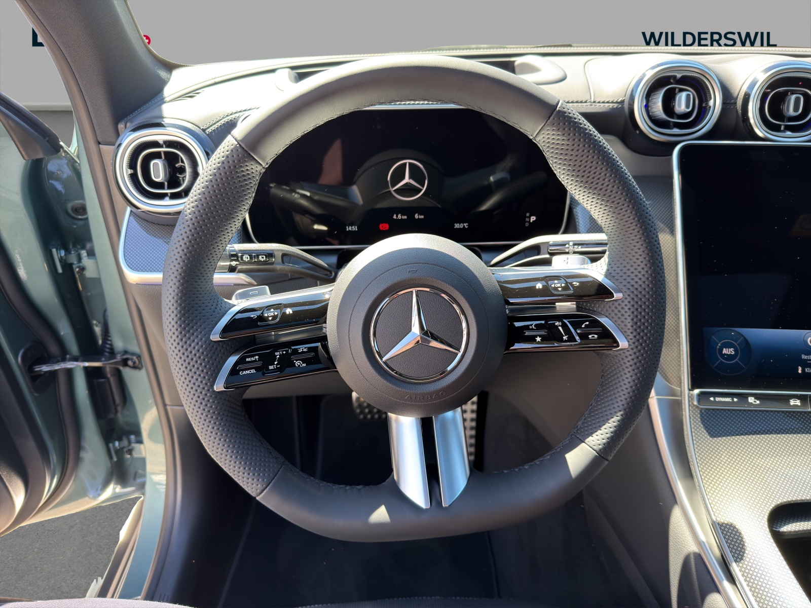 MERCEDES-BENZ GLC 300 4Matic 9G-Tronic-image-9