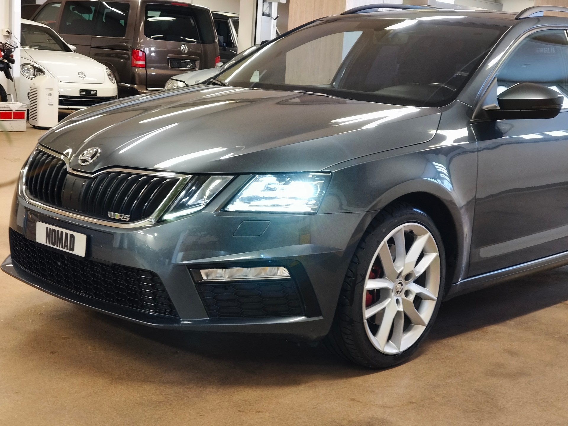 SKODA Octavia Combi 2.0 TDI RS 4x4 DSG-showroom-element-1