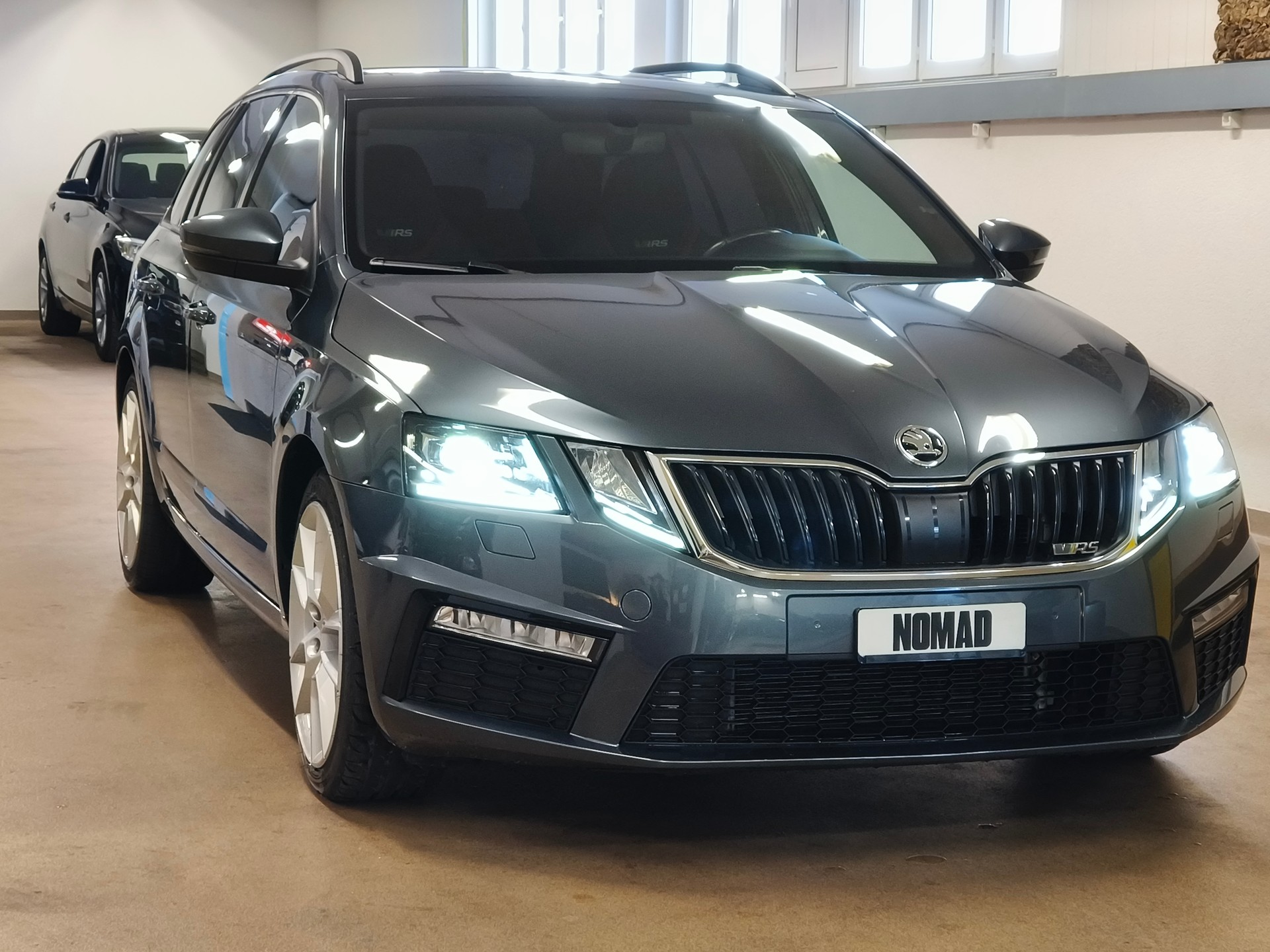 SKODA Octavia Combi 2.0 TDI RS 4x4 DSG-image-6