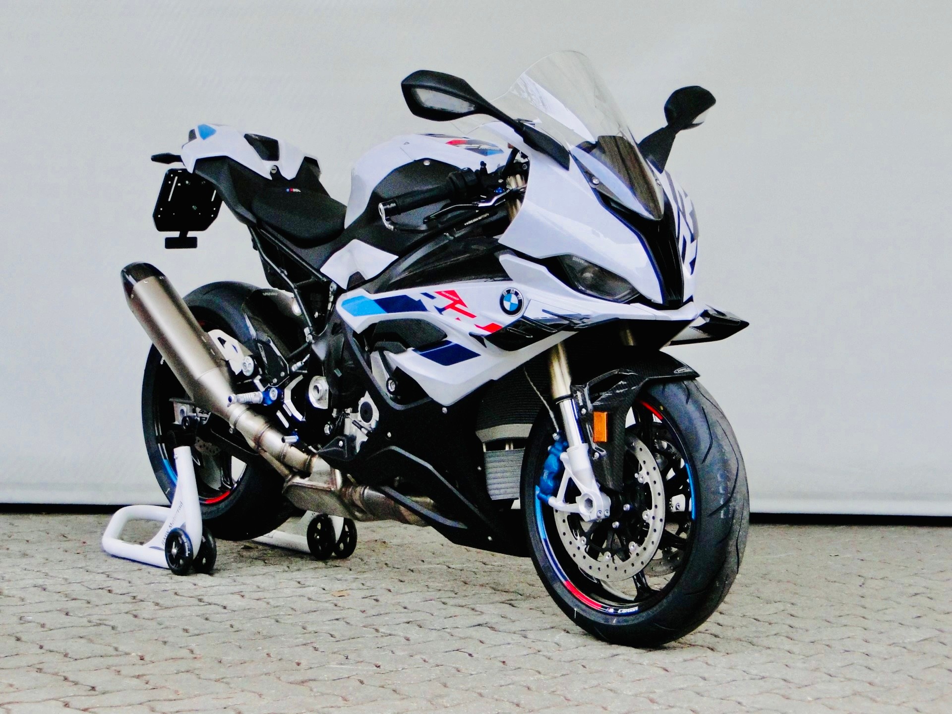 BMW S 1000 RR-image-0