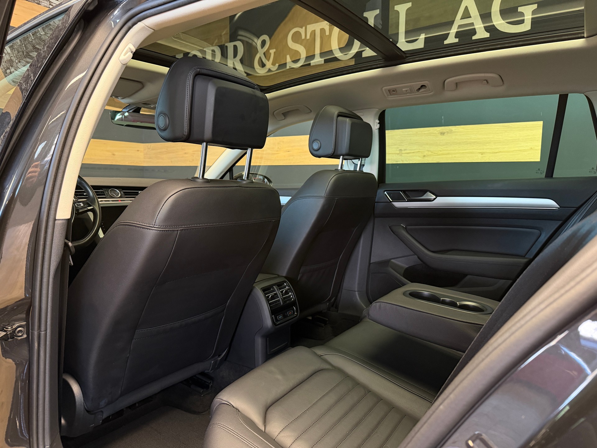 VW Passat Variant 2.0 TDI BMT Highline DSG-image-7