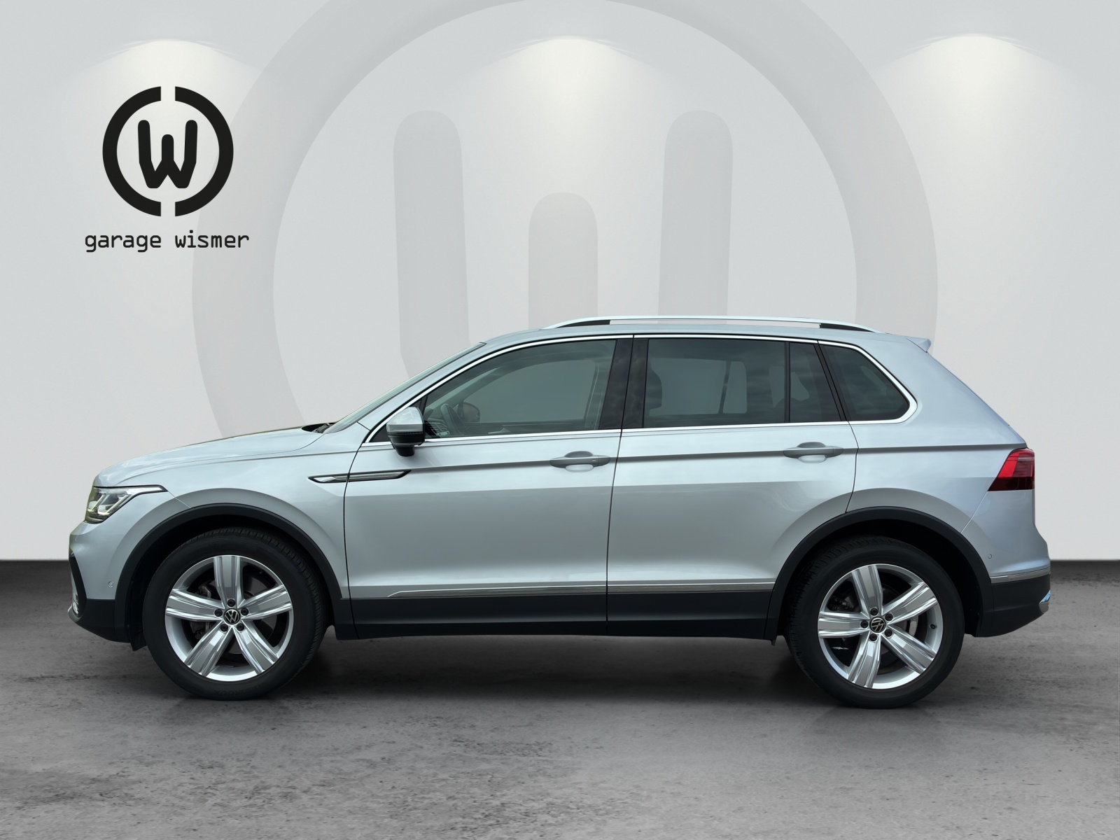 VW Tiguan 2.0TSI Elegance 4Motion DSG-showroom-element-1