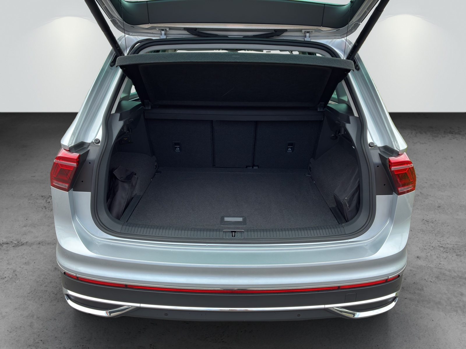 VW Tiguan 2.0TSI Elegance 4Motion DSG-image-9