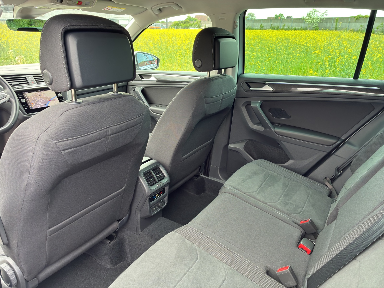 VW Tiguan 2.0TSI Elegance 4Motion DSG-image-16
