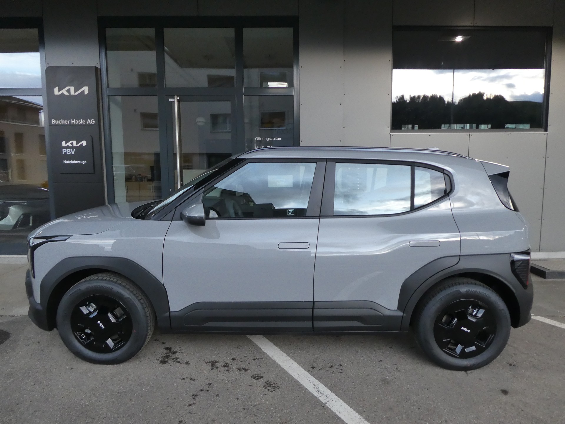 KIA EV2