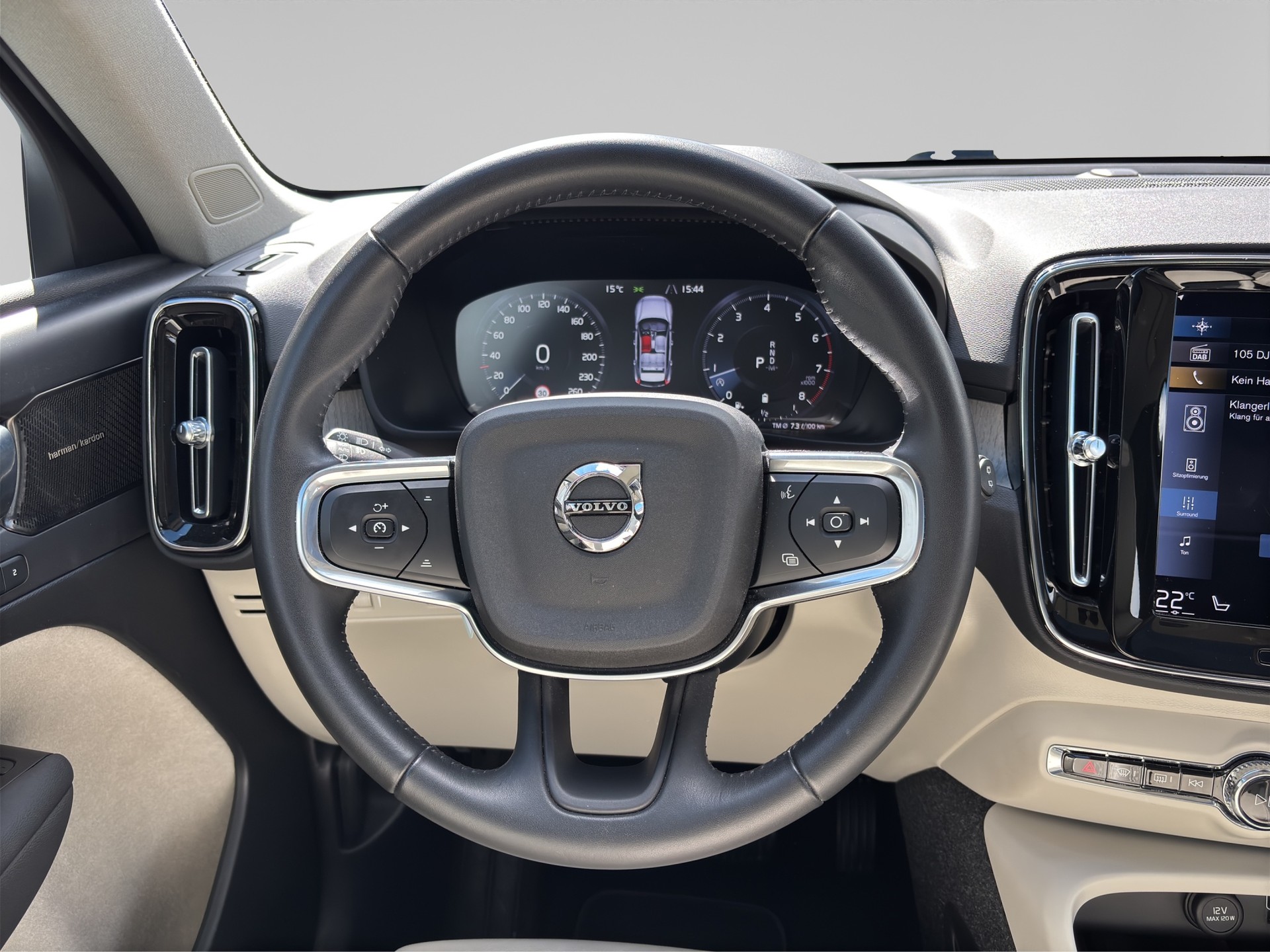 VOLVO XC40 2.0 B5 MH Inscription AWD-image-11