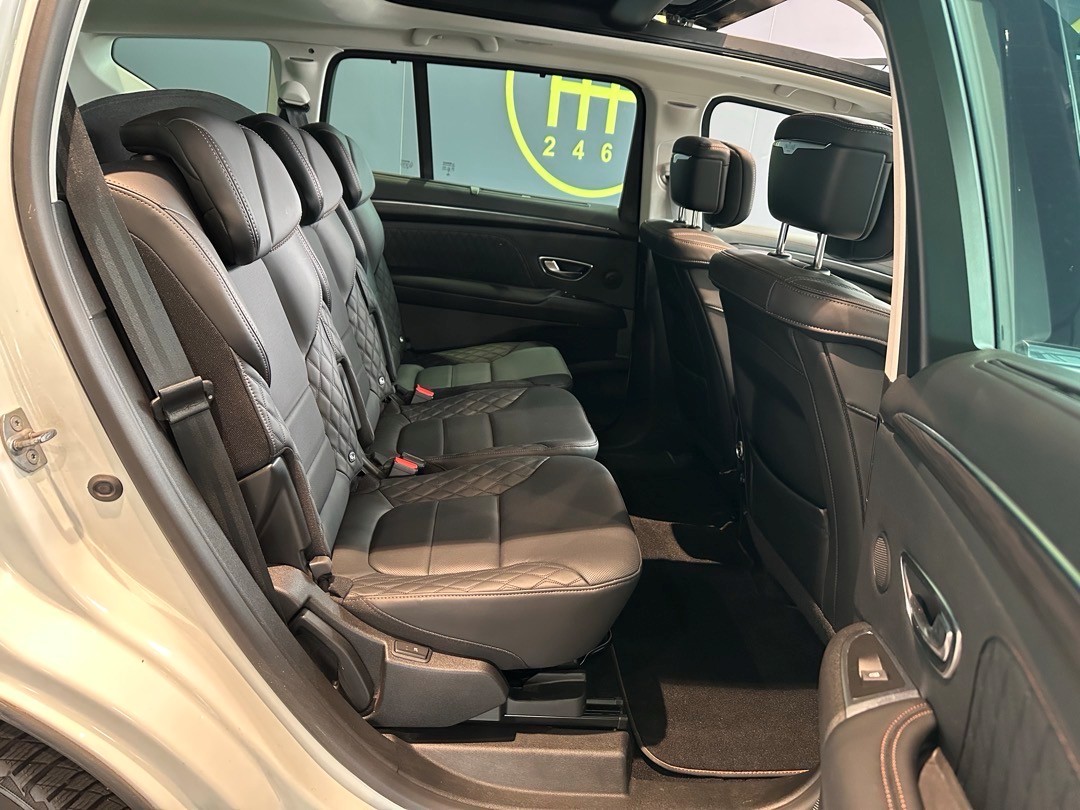 RENAULT Espace 2.0 dCi Initiale Paris EDC 6-image-24