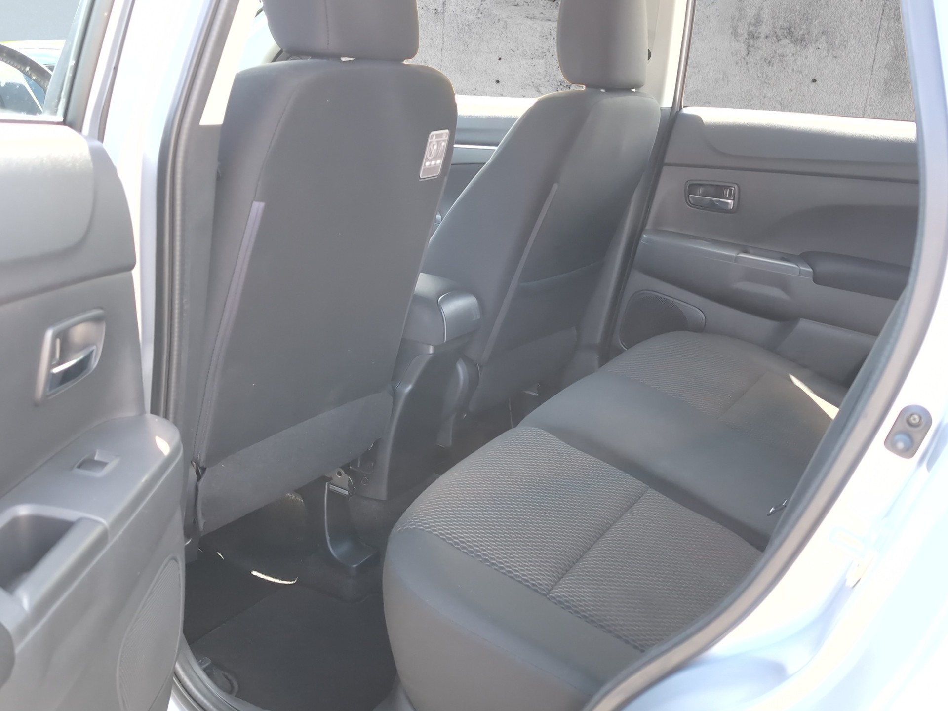 MITSUBISHI ASX 1.6 Value 2WD Edition-image-14