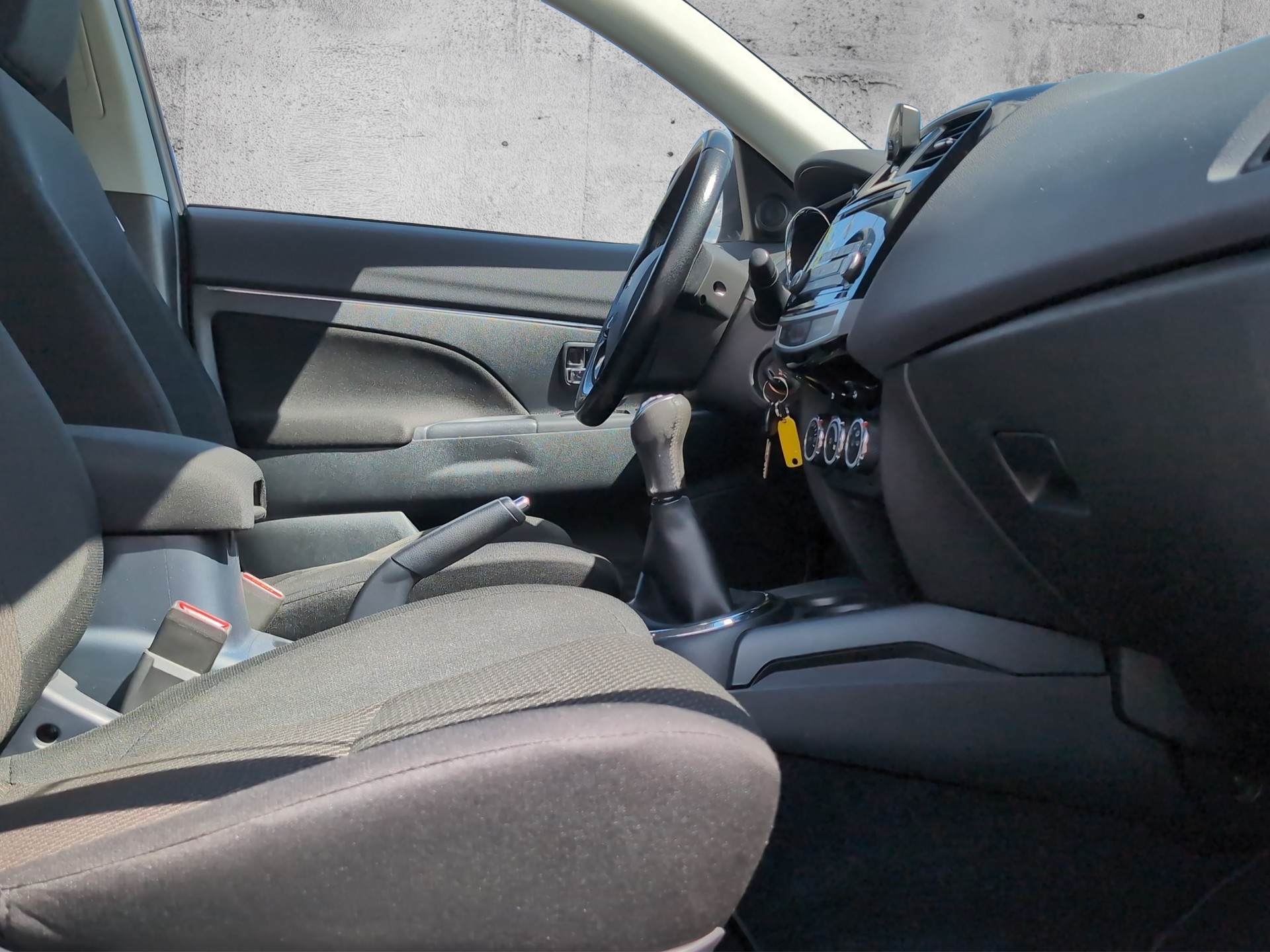 MITSUBISHI ASX 1.6 Value 2WD Edition-image-10
