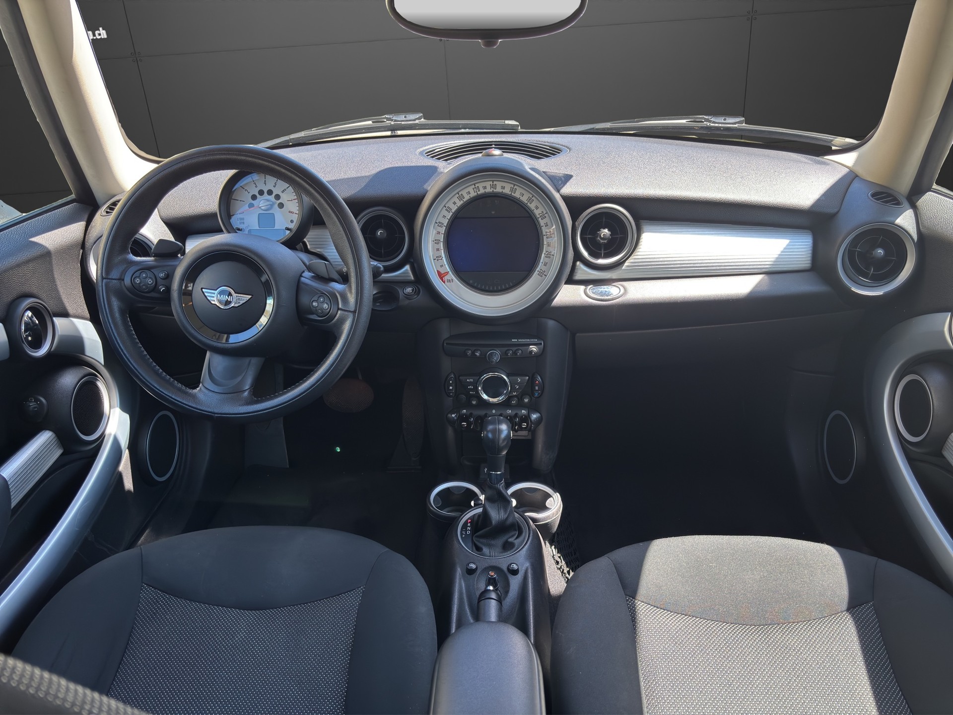 MINI R56 i Cooper 1.6, 122 PS-image-11
