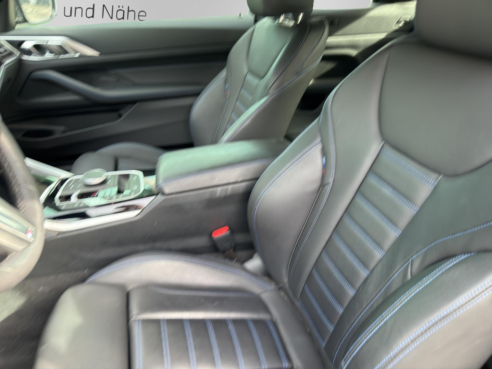 BMW 430i M Sport xDrive Cabrio-image-11