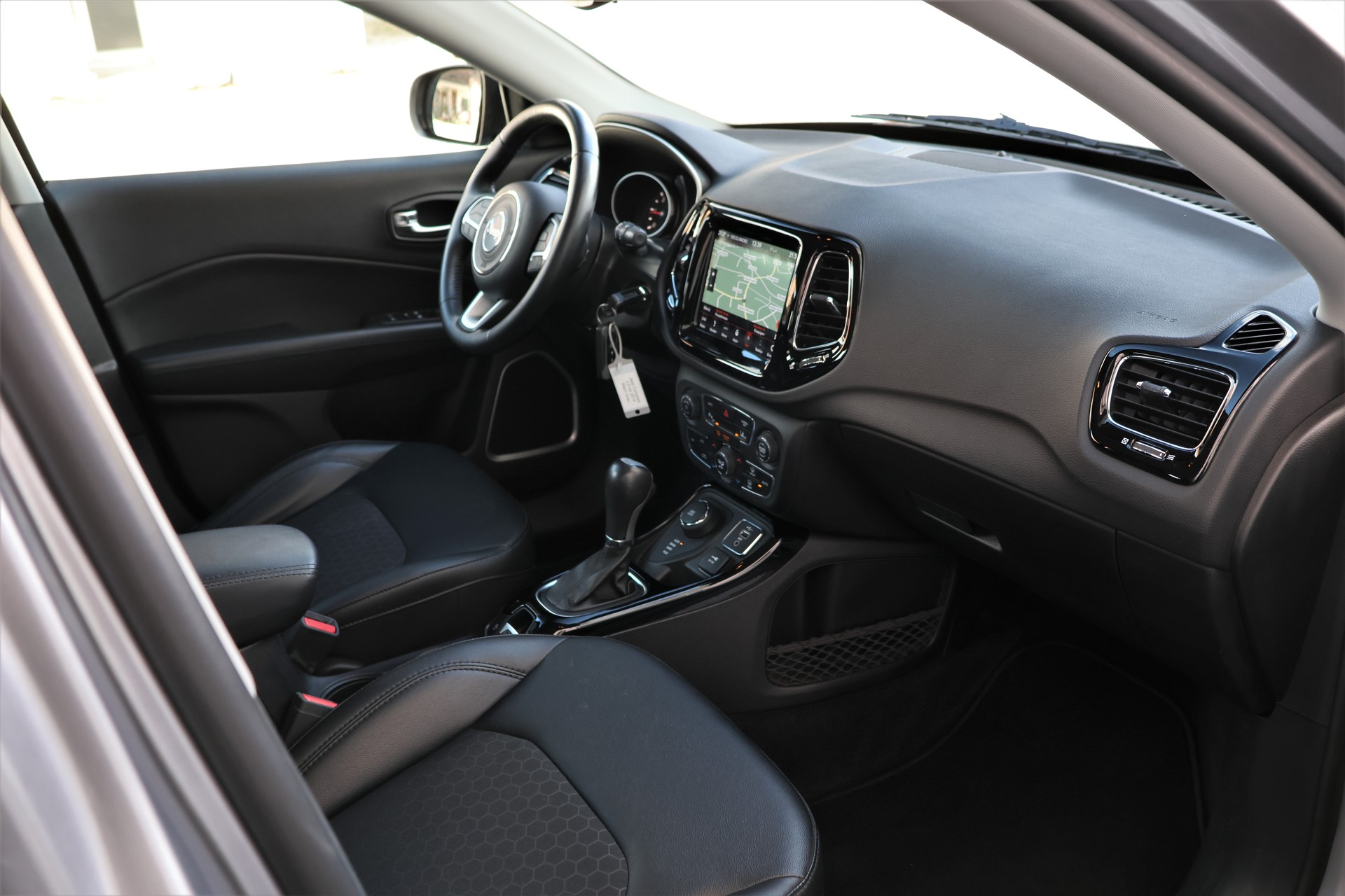 JEEP Compass 2.0CRD Limited AWD 9ATX-image-16