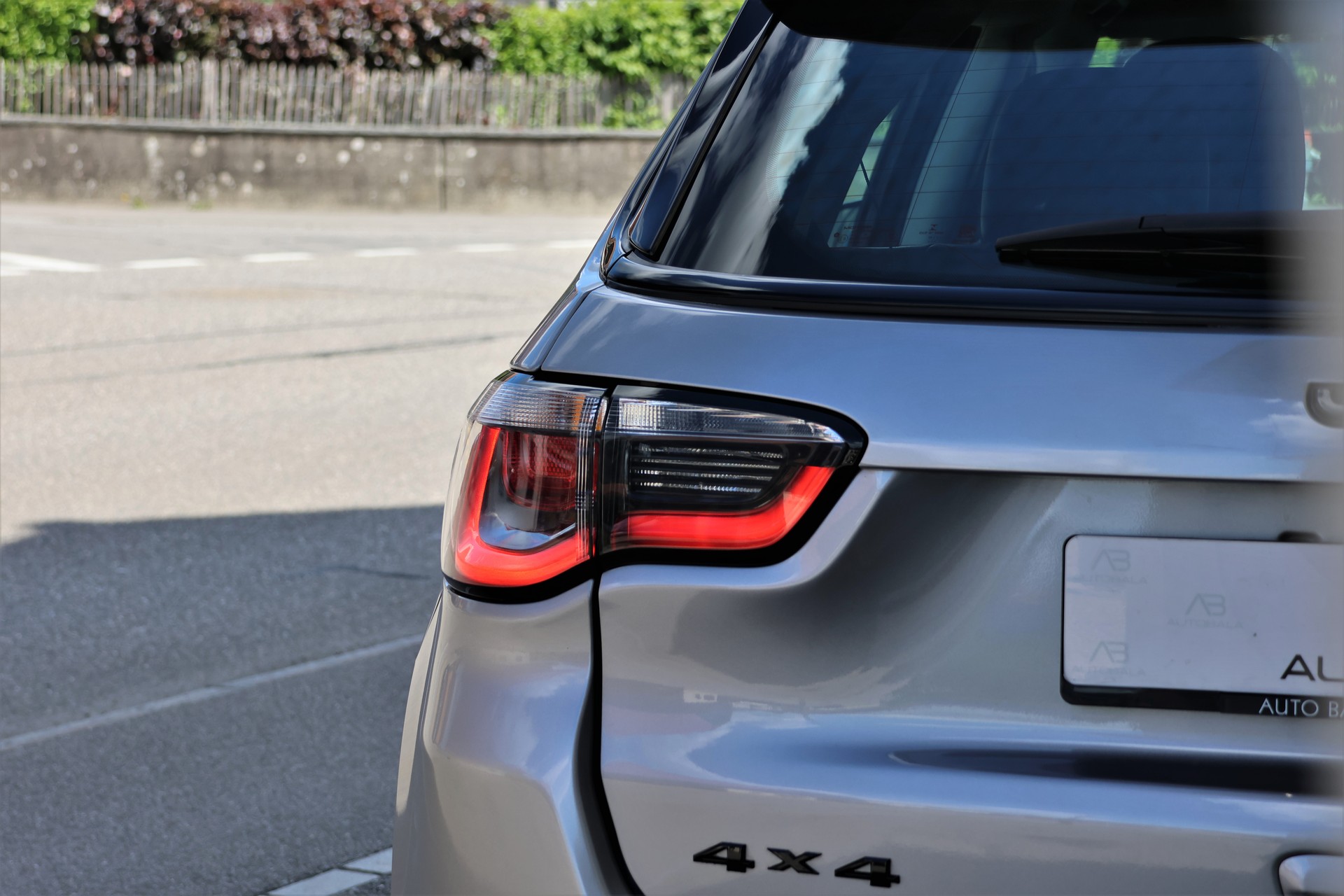 JEEP Compass 2.0CRD Limited AWD 9ATX-image-5