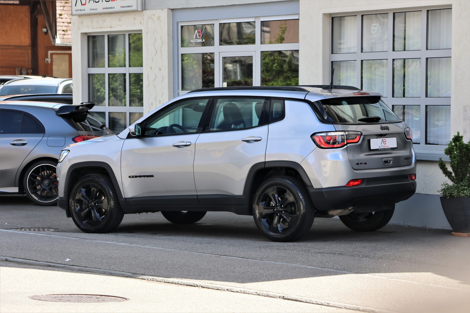 JEEP Compass 2.0CRD Limited AWD 9ATX-image-4