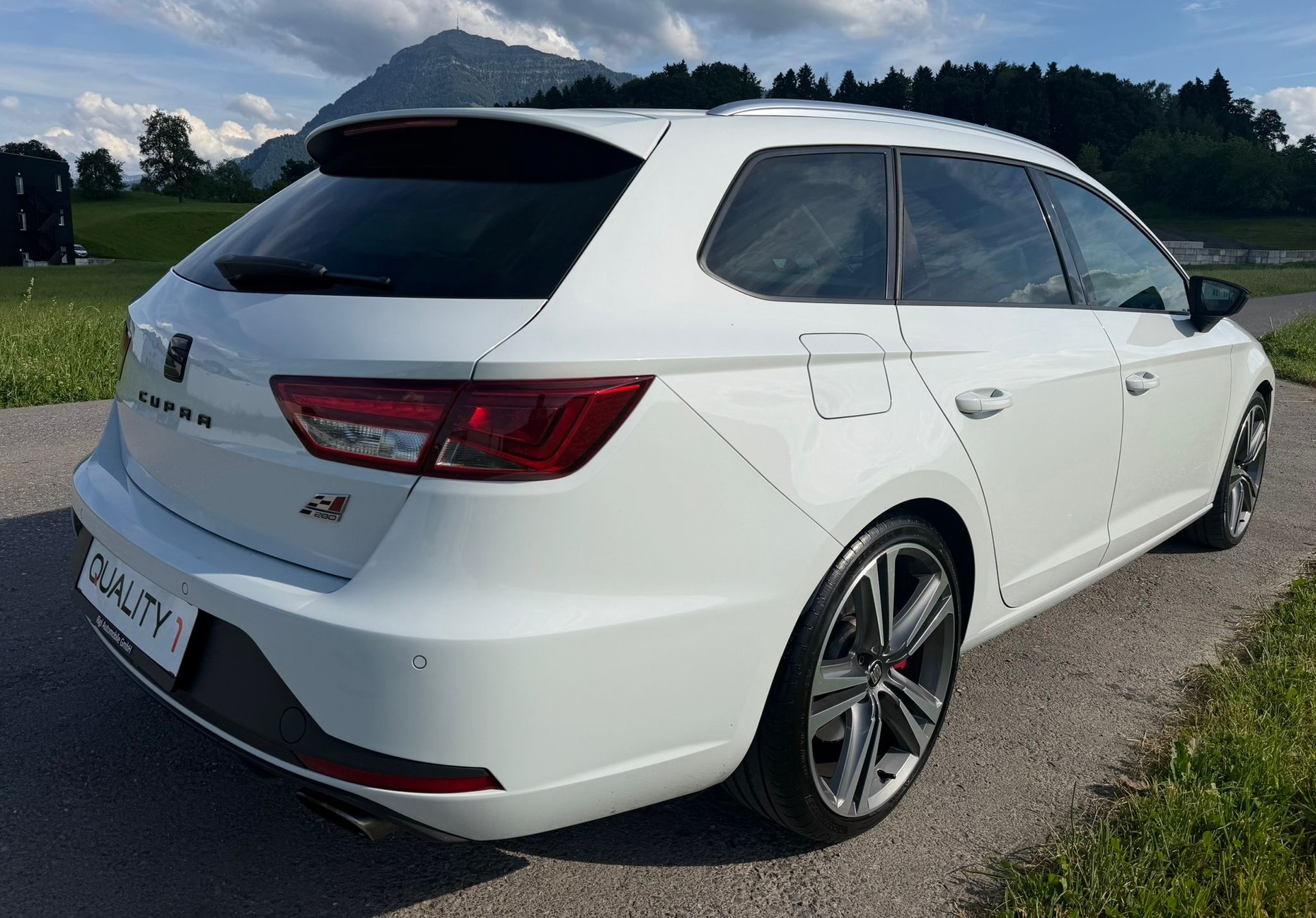 SEAT Leon ST 2.0 TSI Cupra 280 DSG-image-5