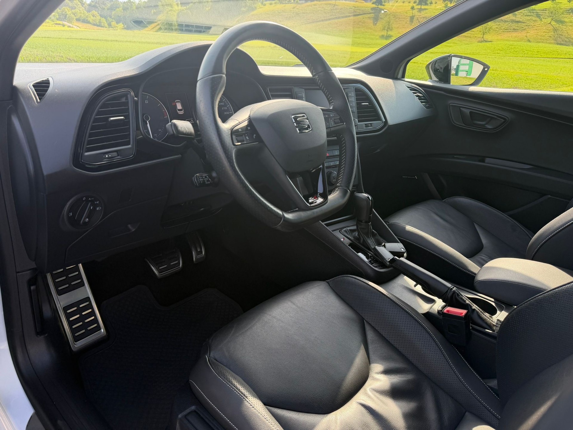 SEAT Leon ST 2.0 TSI Cupra 280 DSG-image-7