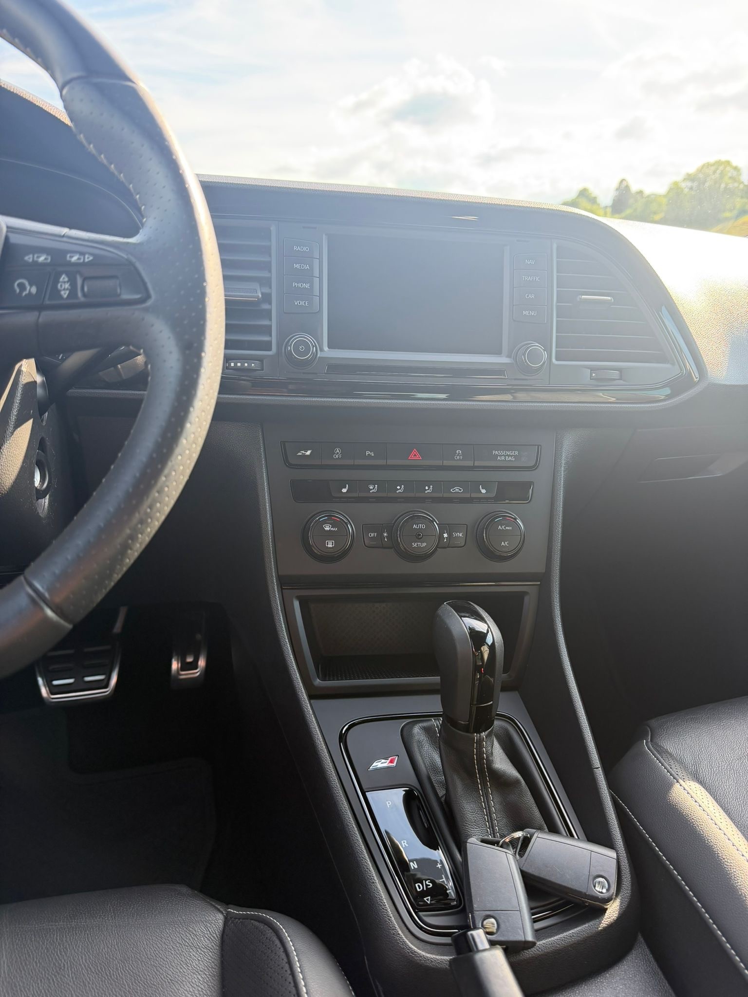 SEAT Leon ST 2.0 TSI Cupra 280 DSG-image-11